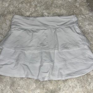 White athleta skirt, perfect condition, barely worn